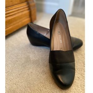 Andrew Geller Black Wedge Dress Shoes